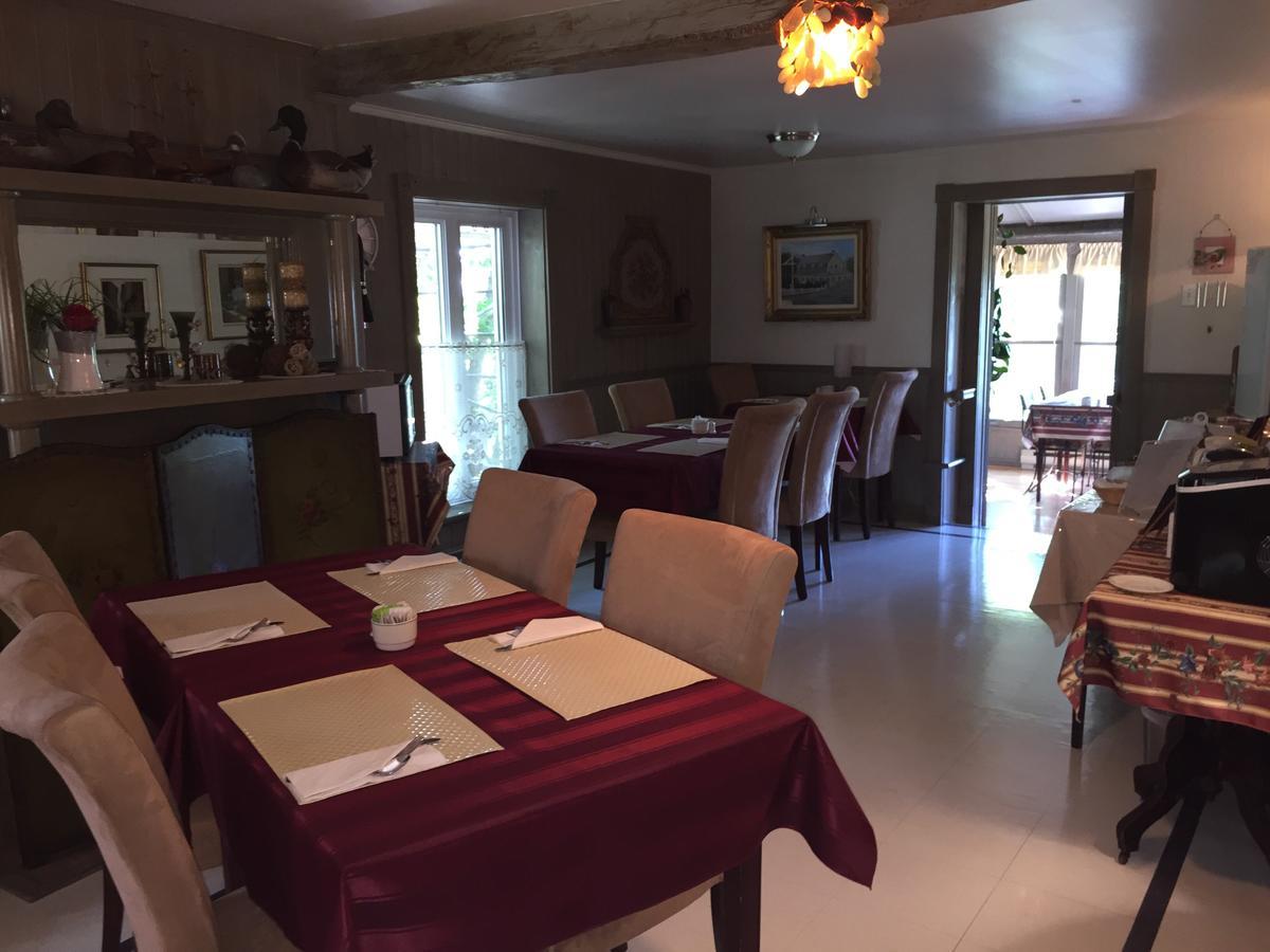 Auberge Petite Plaisance Ла-Мальбе Экстерьер фото
